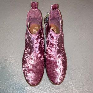 Toms Ella Booties ⭐️